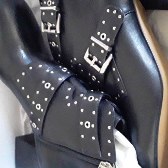 Rebecca Minkoff Logan Studded Buckle Booties Black Lamba 9.5 - Picture 6 of 16